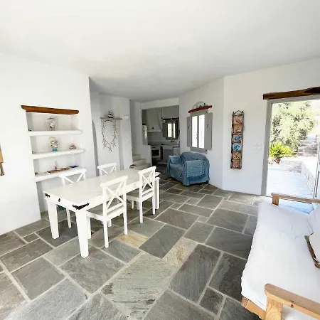 Cozy & Simple Cycladic House With Sea-view 펜션