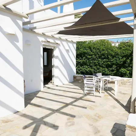 Cozy & Simple Cycladic House With Sea-view Alikí